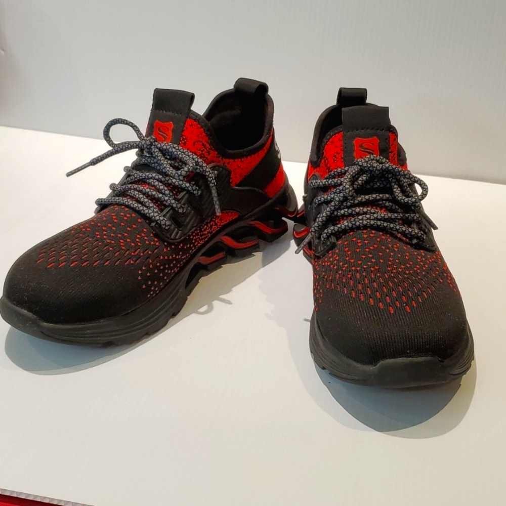 Suadex, steel toe unisex sneakers
